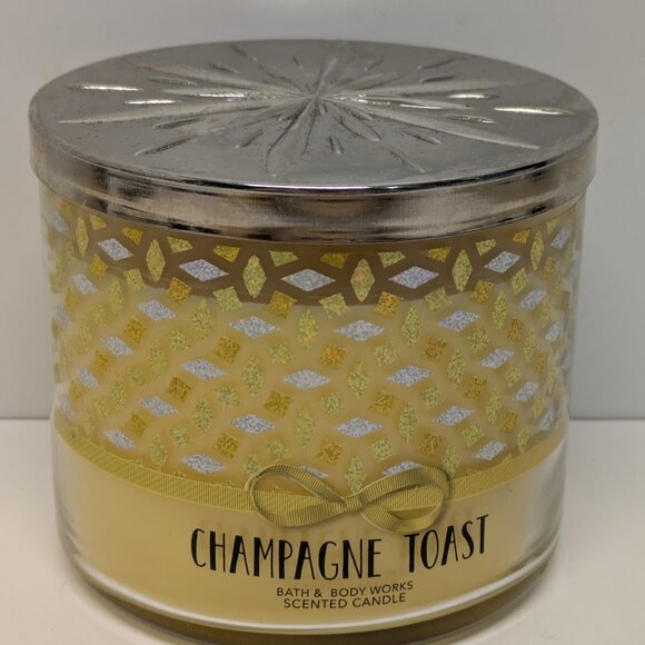 NEW! Bath & Body Works Champagne Toast - 3-Wick Jar Candle - Picture 1 of 3